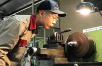 Vocational schools are 'thirsty' for students although thousands of university graduates make motorbike taxi drivers and run tables